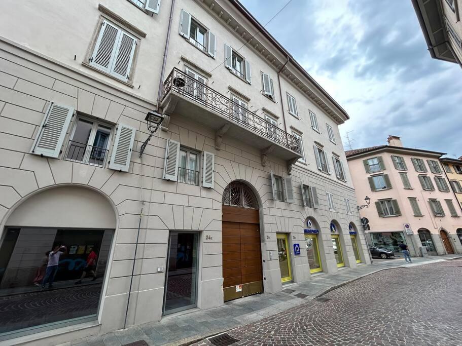 Borgopalazzo Charme Home 贝尔加莫 外观 照片